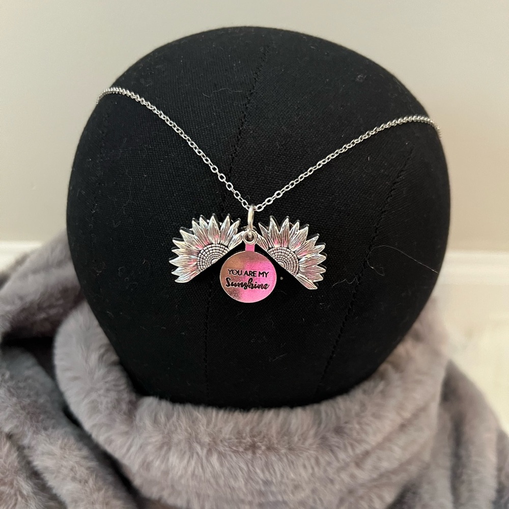 SUNNYOUTH Vintage Crystal Pendant Necklaces for Women Girls